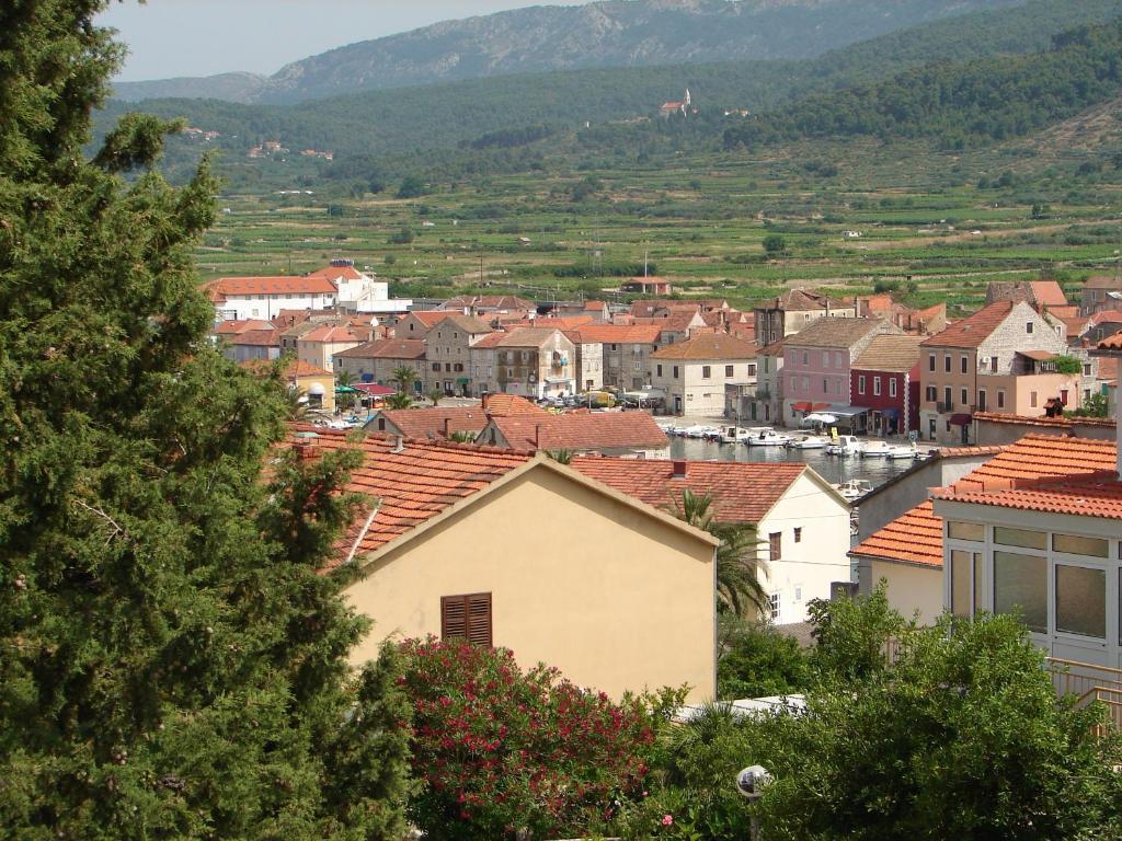Apartments Jerkovic Stari Grad  Exterior photo